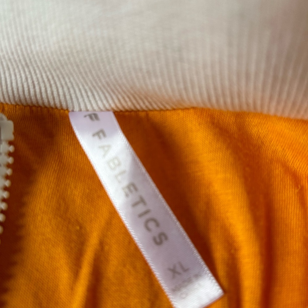 Great Fabletics jacket. - Picture 2 of 3